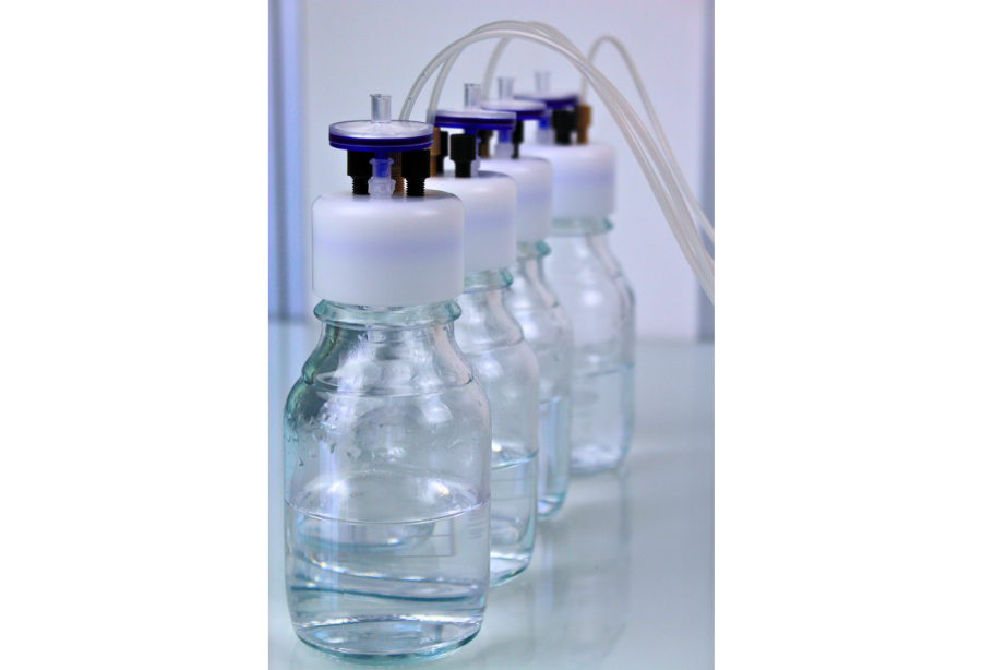 CubiX medium bottles